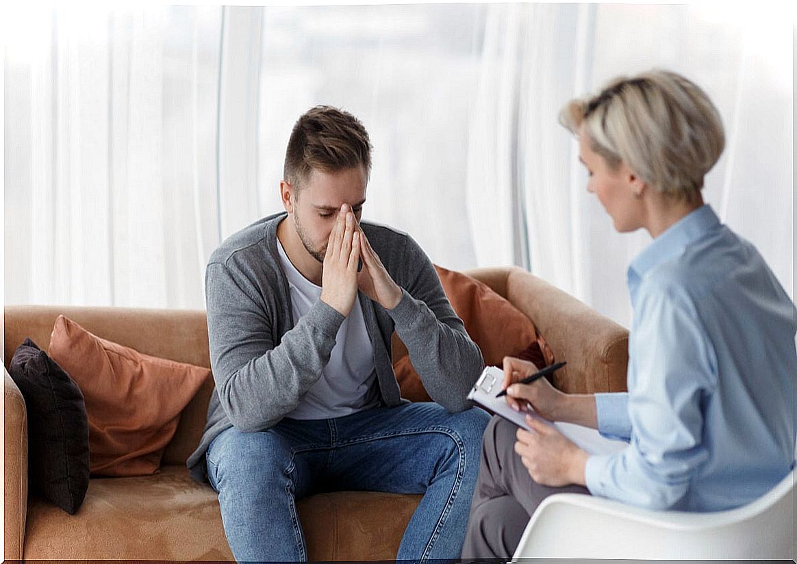 man in therapy representing how to cope with generalized anxiety disorder