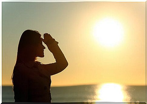 Woman looking at the horizon