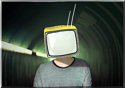 Man with television on his head to represent the theory of framing